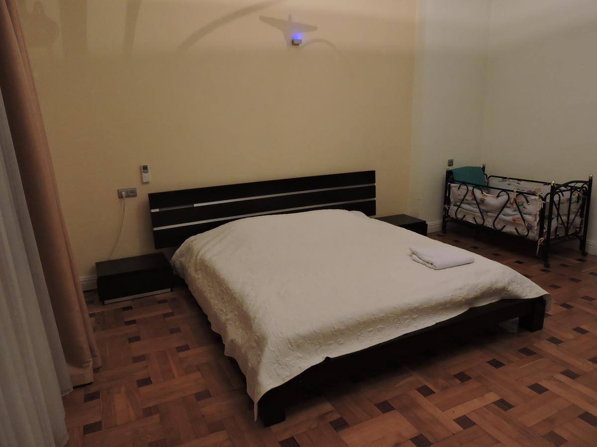 1 Shota Rustaveli Avenue Apartment Tbilisi Exterior photo